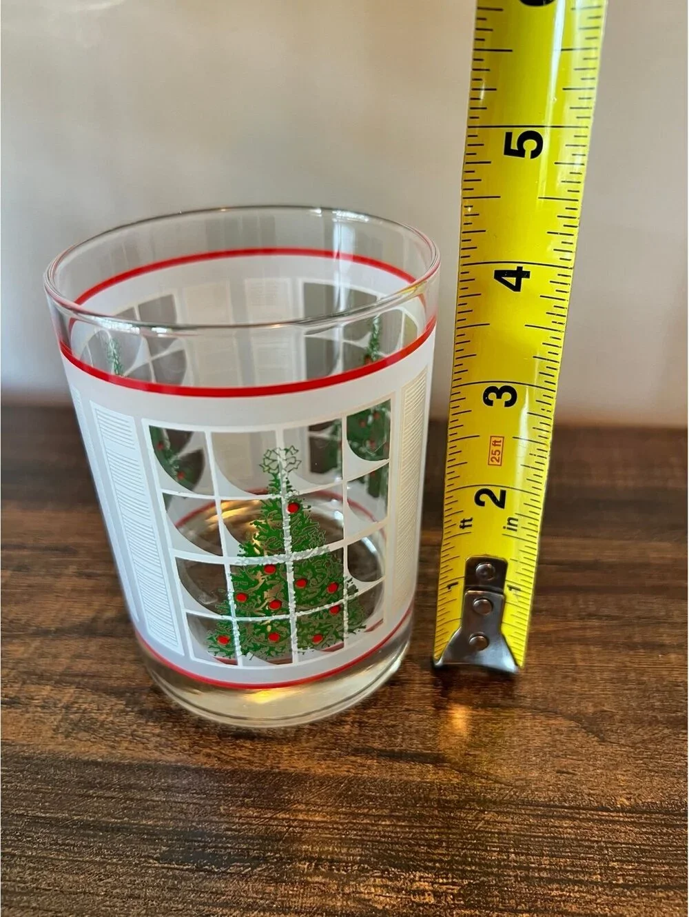 Set Of 4 Christmas Tree Glasses Old Fashion Style Snow Frosted window Pane Scene